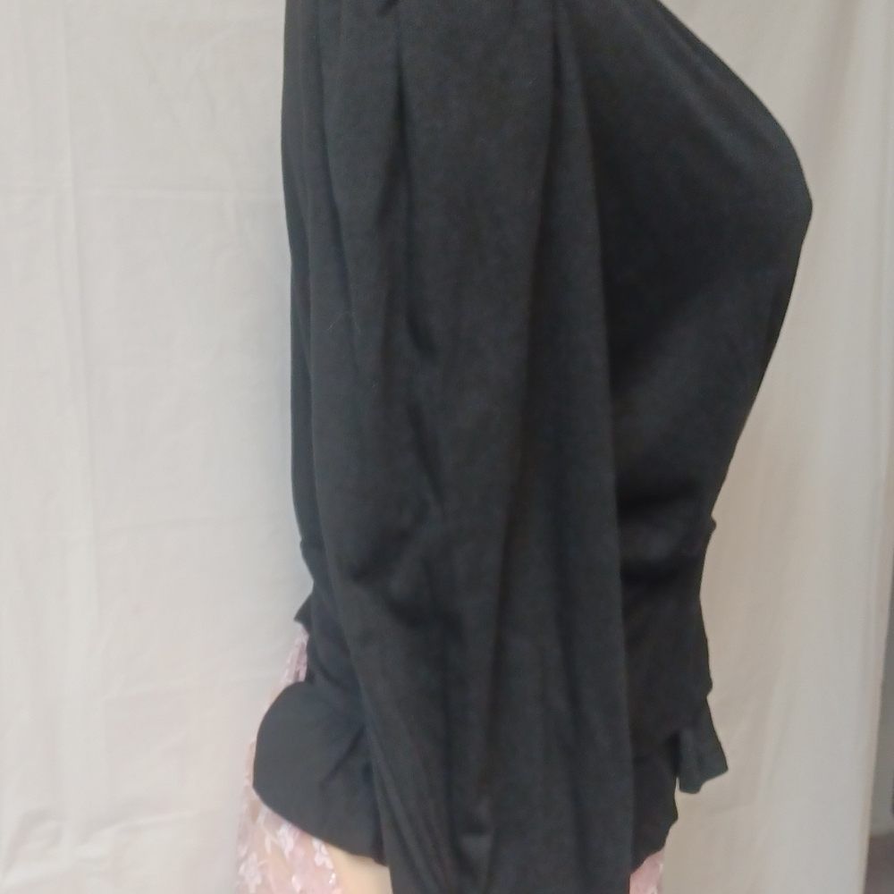 BANANA REPUBIC SIZE M Elegant Black Wrap Top - Picture 6 of 11